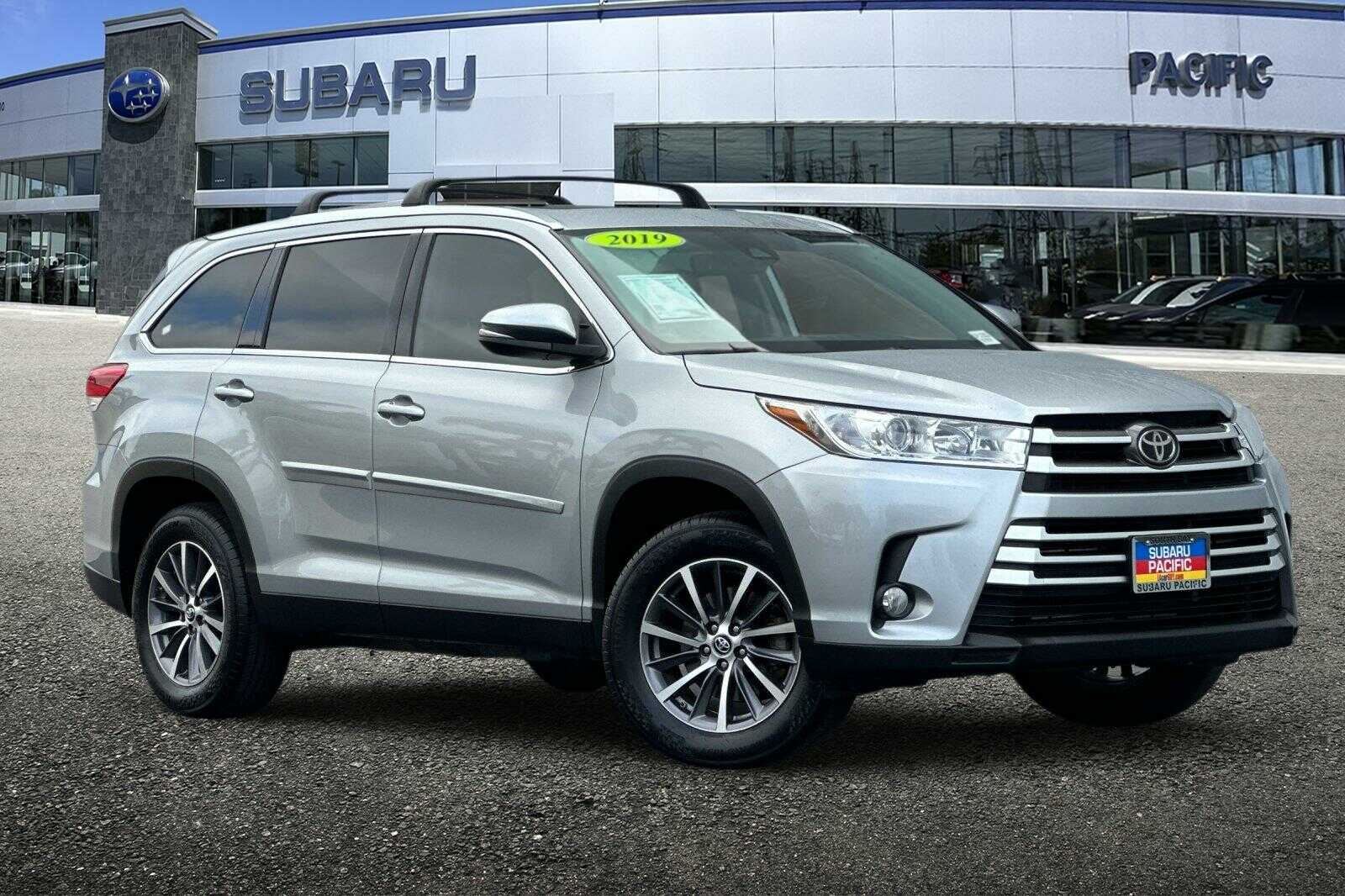 2019 Toyota Highlander XLE 4D Sport Utility