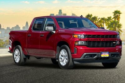 2021 Chevrolet Silverado 1500 Custom 4D Crew Cab