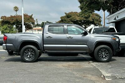 2021 Toyota Tacoma SR5 4D Double Cab