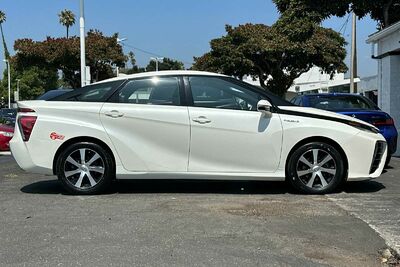 2017 Toyota Mirai Base 4D Sedan